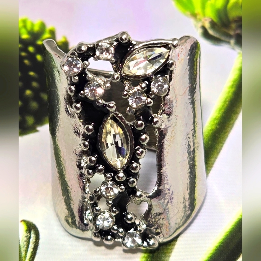 Silver Tone Ring with Clear Crystals
